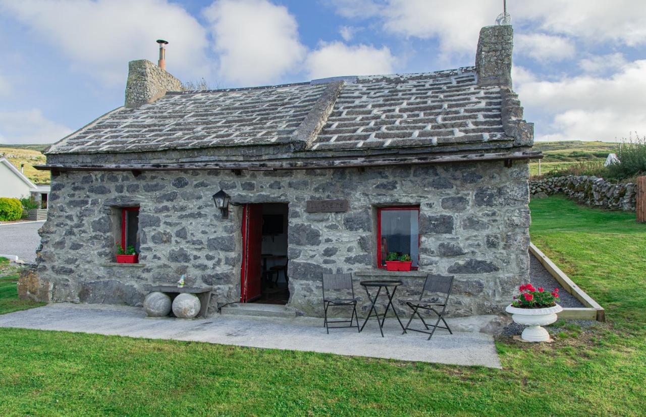 1844 Seascape Cottage Is Located On The Wild Atlantic Way Fanore ภายนอก รูปภาพ